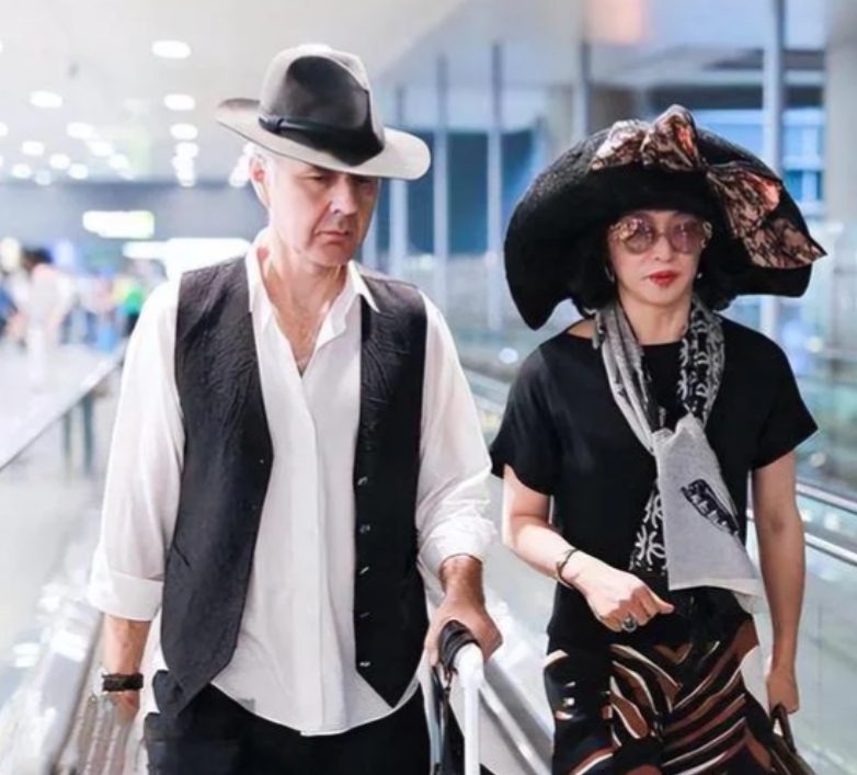 金星家女保姆问她借钱，得知真相后惊呆了