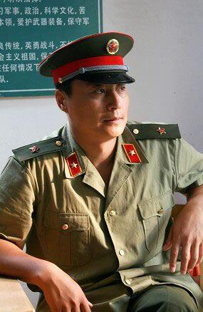 任程伟：演艺与军旅双重人生