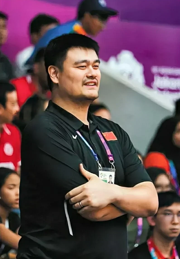 姚明在中国女篮以80-58大胜波多黎各女篮之后，有五件事他得立马做：

1. 得