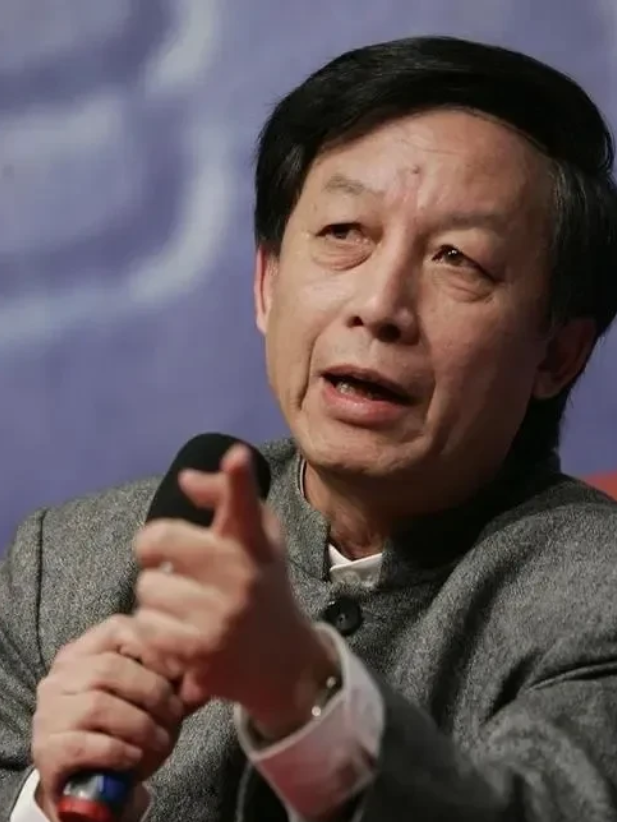 易中天真敢说：“现在很多人所谓的爱国主义，开口四大发明，四大大发明全部都是技术，
