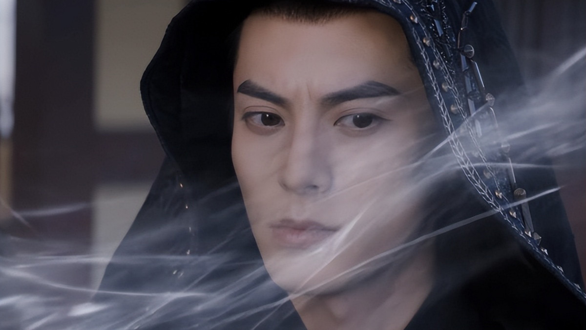 《大奉打更人》：神秘黑袍人是许平峰？