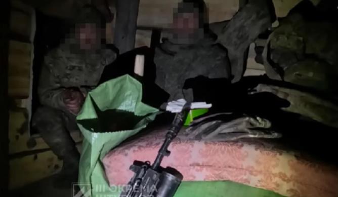 乌克兰第 3 突击旅的士兵和俄军“略施小计”，就抓了一群俘虏

乌克兰第 3 独