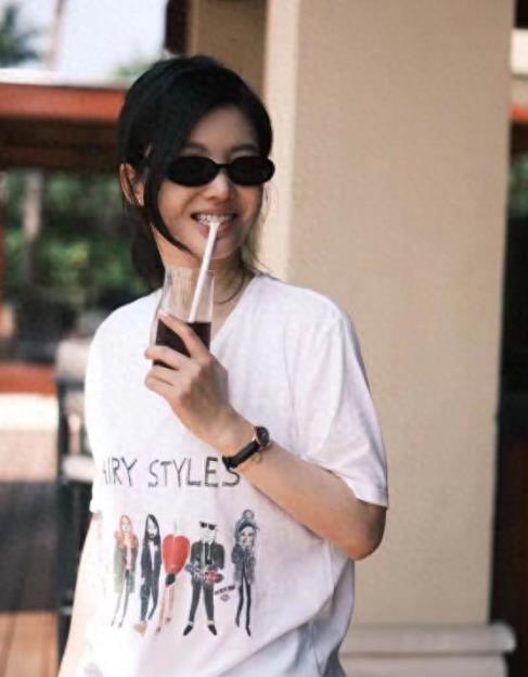 杨子姗从出道起就以独特魅力和精湛演技收获众多粉丝，吴中天也是优秀影人。近日，他们