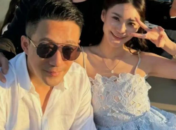 大S还是应该被葬得体面点，人家还有两个孩子，孩子继承妈妈的遗产才对。
 
一个那
