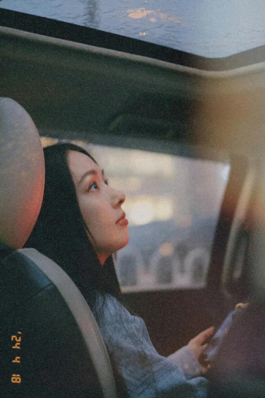 郭碧婷车内照真的氛围的神