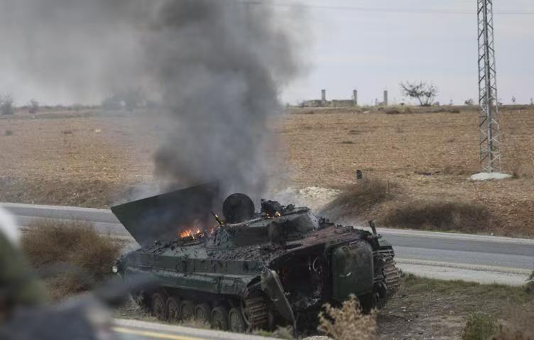 各家都在找代理人。伊朗一位高官称，他们与一些反对派建立了关系，虽然以前是敌人，而