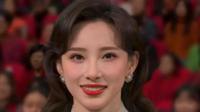 不愧是央视一姐，今年春晚的马凡舒成为了观众的亮点！