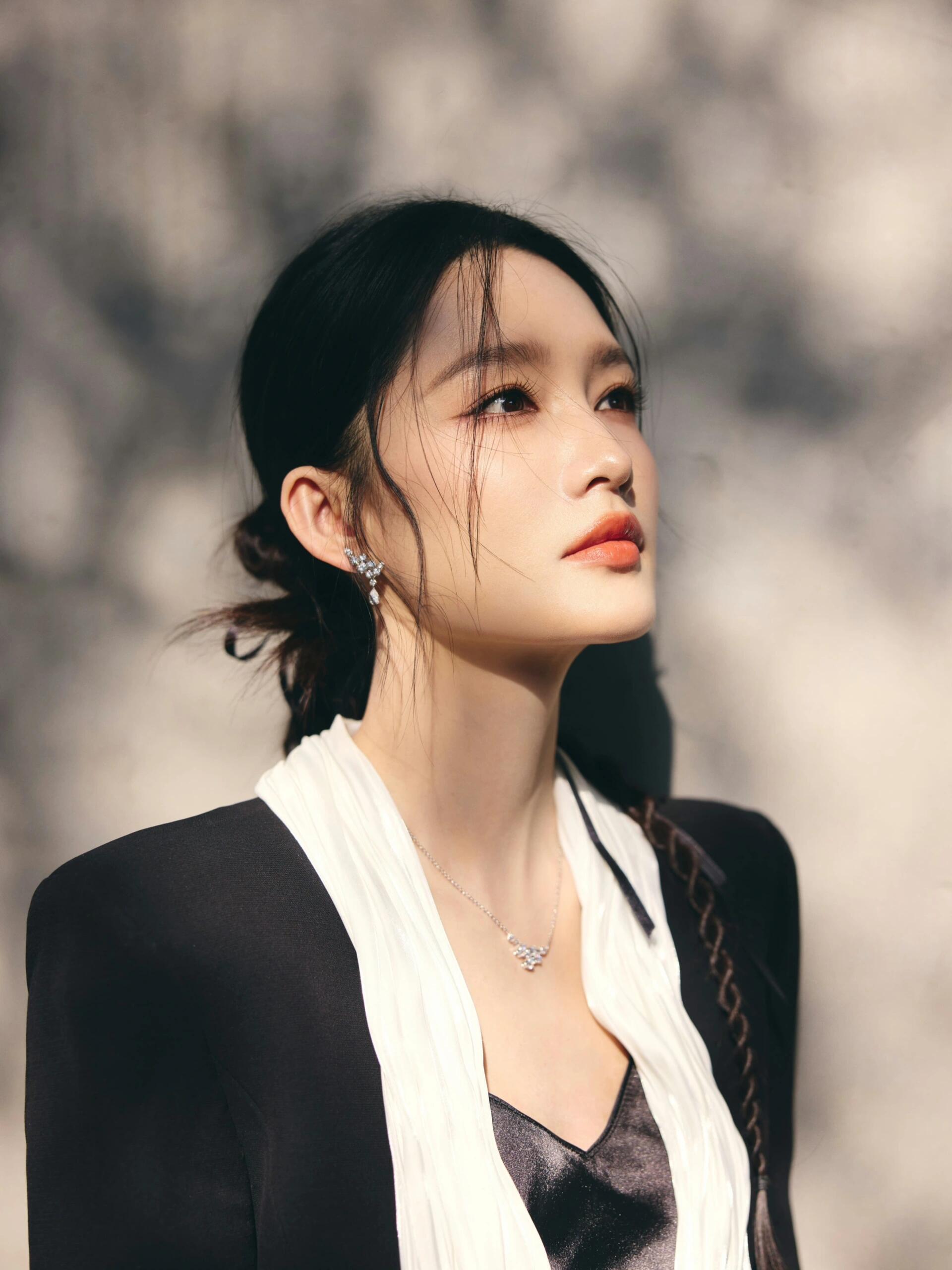 黑与白的经典碰撞 