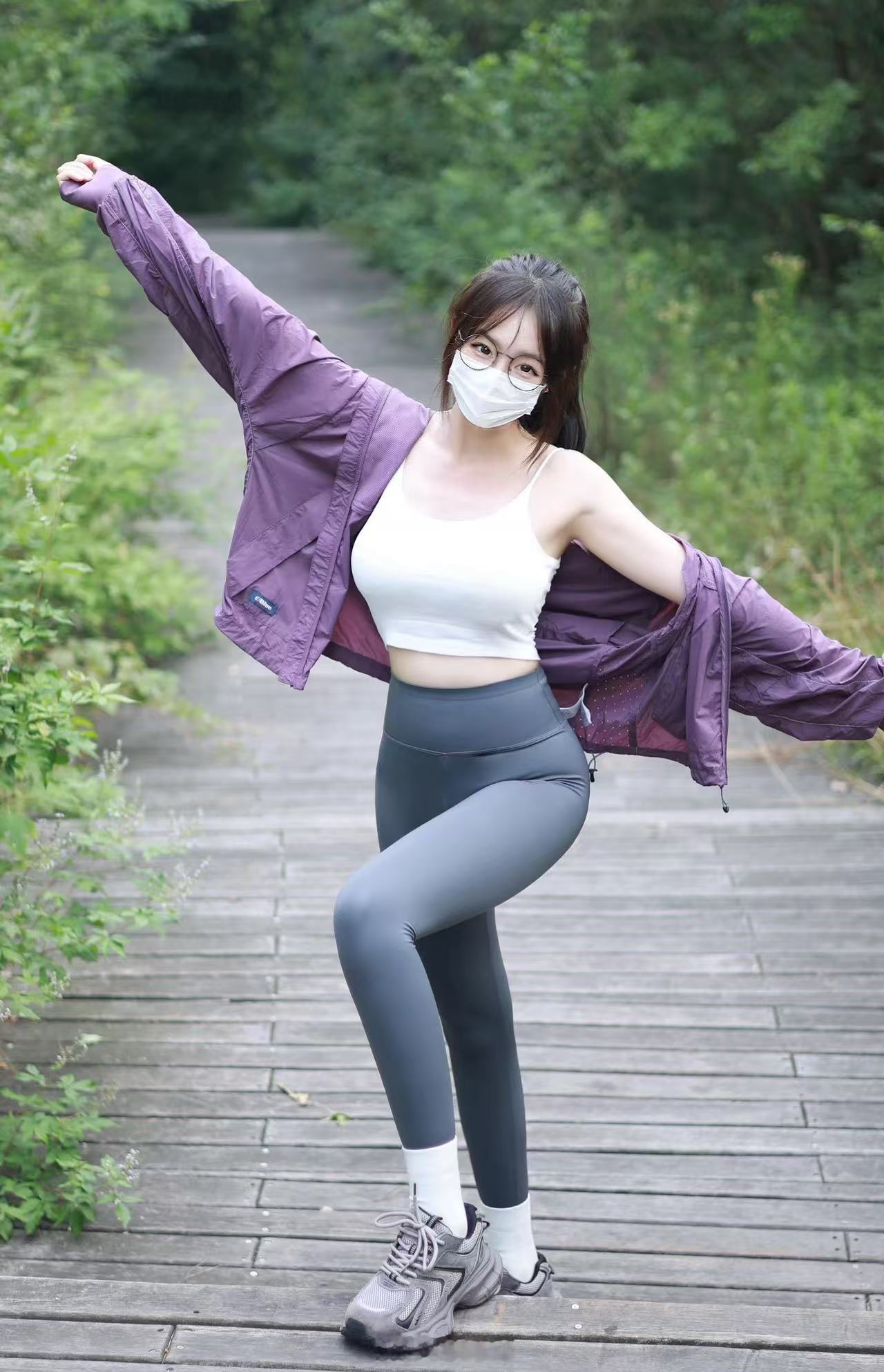 跟学妹一块登山真的好开心哈哈哈哈