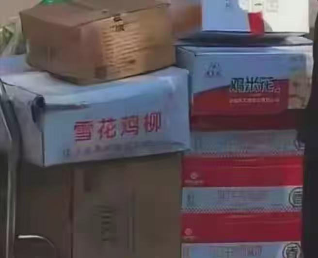 官方通报教职工吃鲜肉学生吃冻碎肉