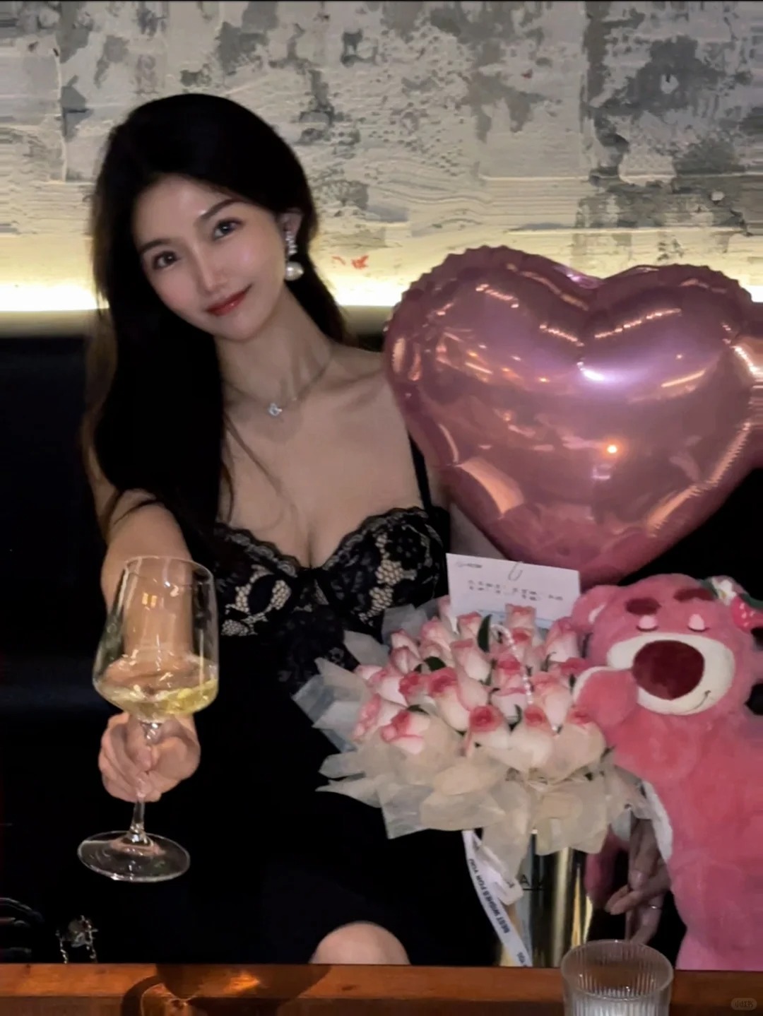 希望自己能一直勇敢做自己
好好爱自己
也会有人爱你❤️