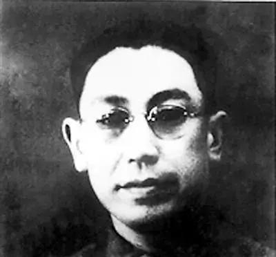 1937年9月，霍揆彰让副师长凌兆尧接替作战不力的旅长，凌兆尧面有难色。这时，郭