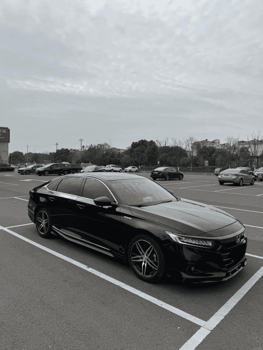 帅是一种感觉
雅阁车主集结啦！🚗
你是否也驾驶着十代半、十一代的雅阁，或是幻夜