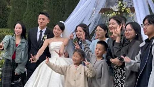 温州习俗之谜？章若楠妹妹婚礼，父母在，她却只能在远处默默观望