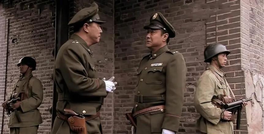 1949年春，特务头子毛人凤在上海派亲信毛钟新前往湖北、湖南布置潜伏计划，毛钟新