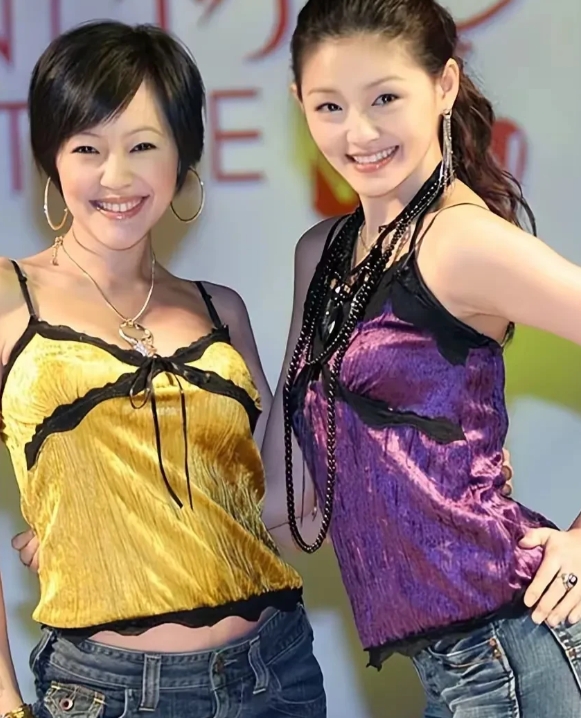老曲线为什么拼尽全力争抢两个孩子的遗产？

大曲线姐妹三个，大曲线在家里是最不受