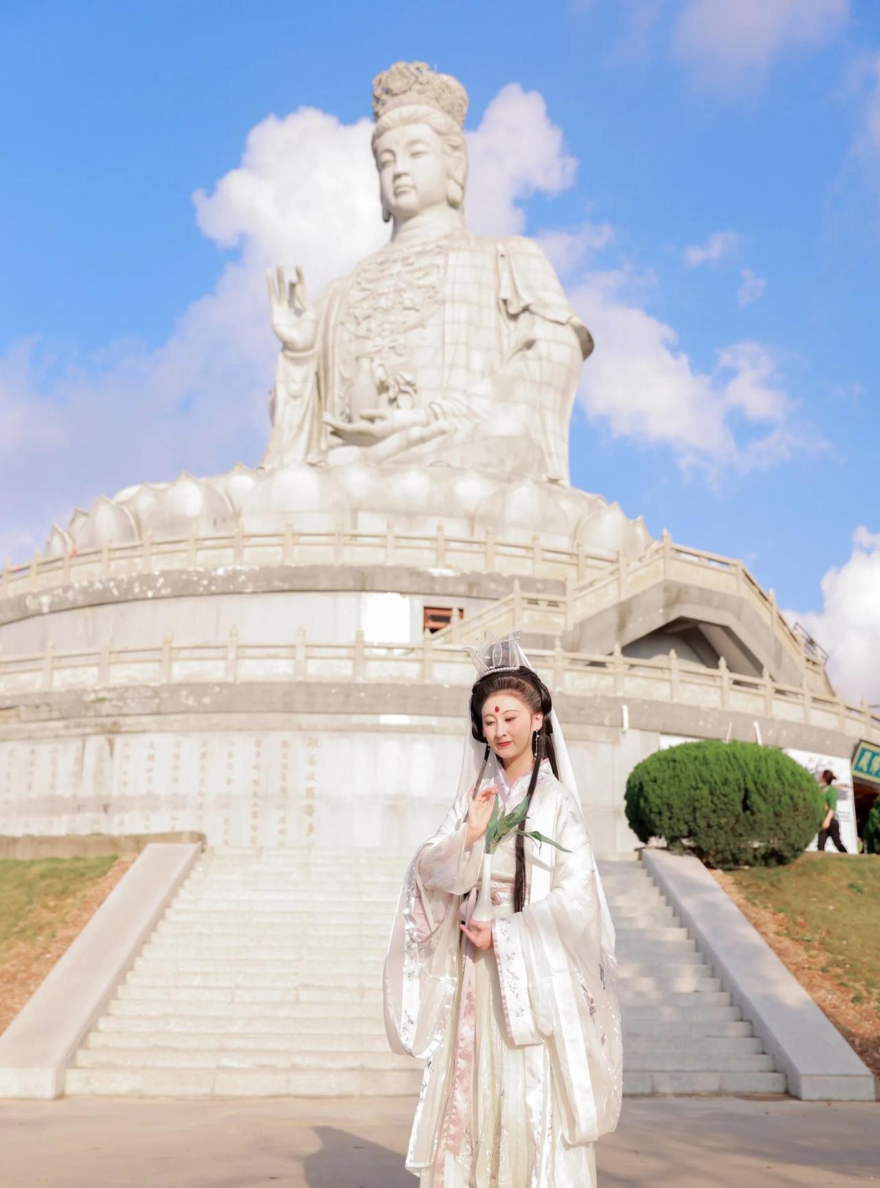 年底登高许愿游，我推荐大家去这个福山胜境东莞观音山，今年恰逢观音山25周年庆，与