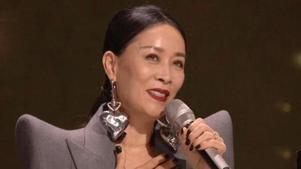 从歌坛天后到争议女王，“不可一世”的那英，也走到了今天