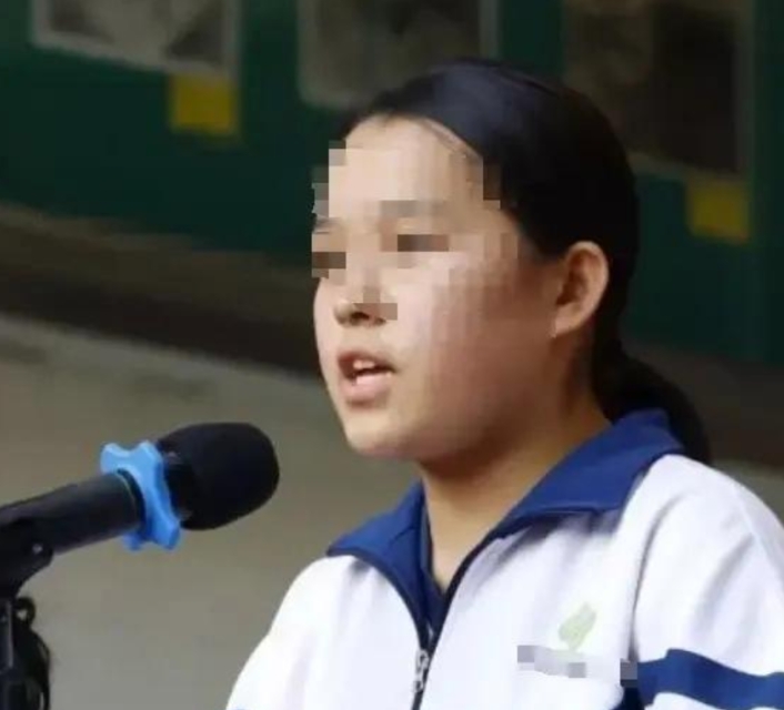 简直无法无天了。”河南，19岁女生，上完晚自习回家途中，被6个小青年欺负，恰好被