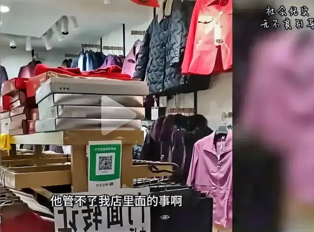 贵州某个店主因为各种原因实在是经营不下去了，就打算把店给转让出去。他就在店里的货