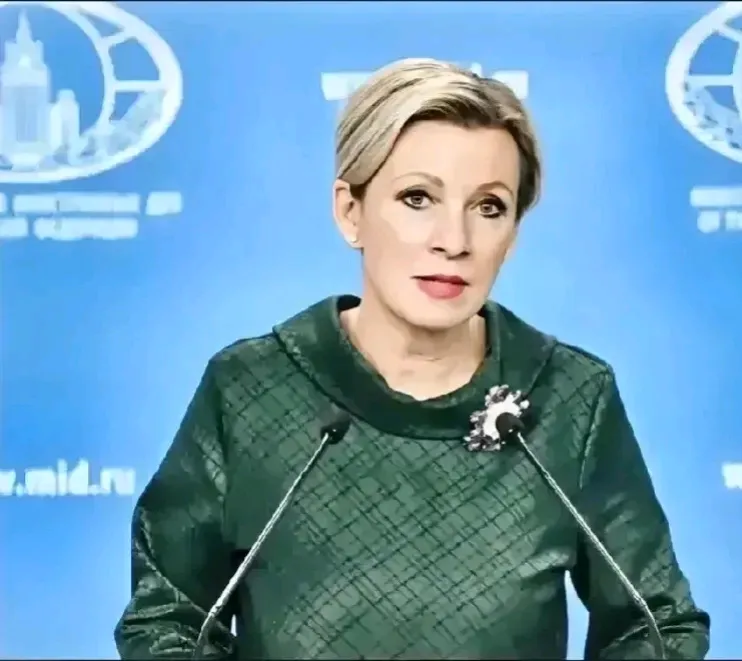 扎哈罗娃的回答无懈可击啊！

她在被记者问到轰炸罗马尼亚的时候，扎哈罗娃这样回答
