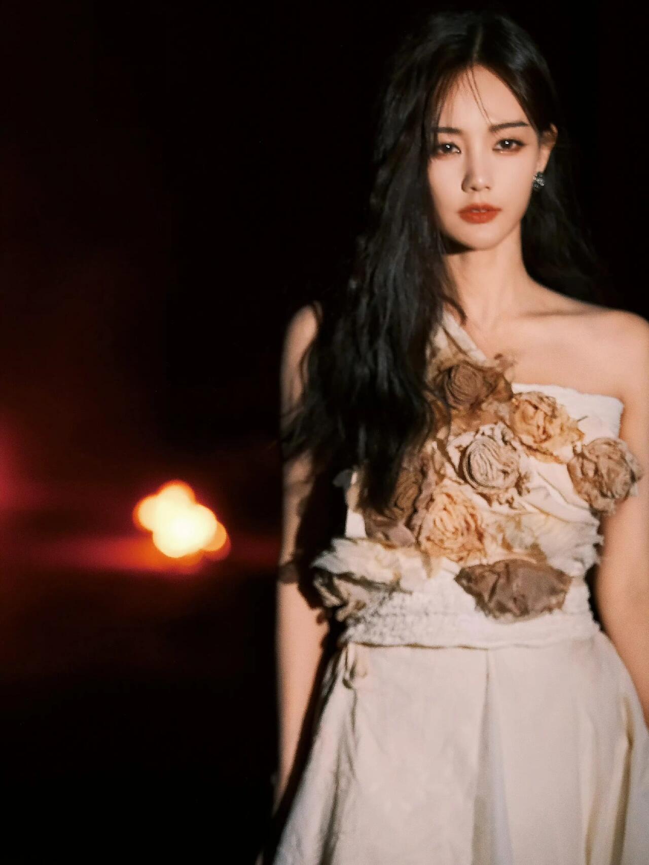 李一桐——身姿曼妙