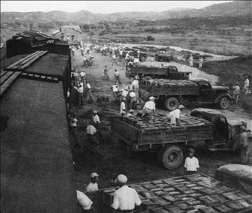 朝鲜战争中，38军汽车兵宋惠国将车开到三岔路口，未发现路牌反了，踩油门直奔过去，