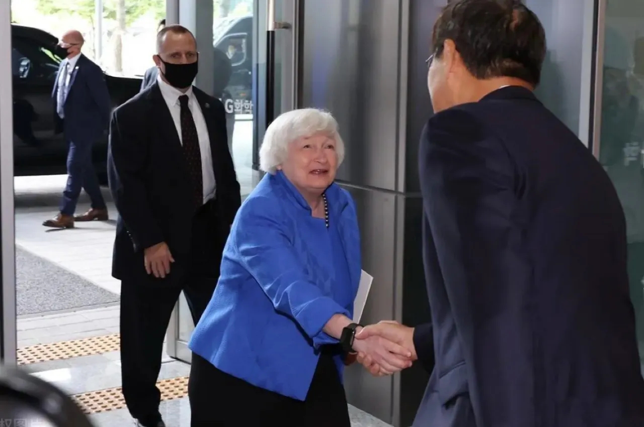 美国政府波音752专机飞抵广州，机上载有美国财长耶伦。2024年4月4日下午，据