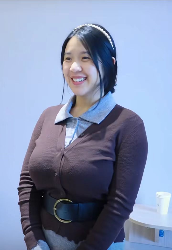 这是过年表妹介绍的28岁女友，她长得如何