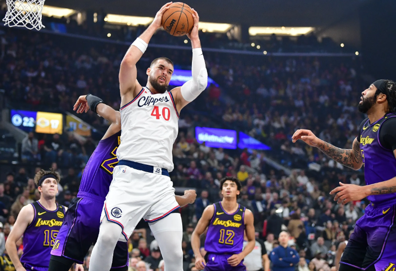 快船116-102大胜湖人，有5个“没想到”

1，没想到：泰伦卢说小卡还有时间