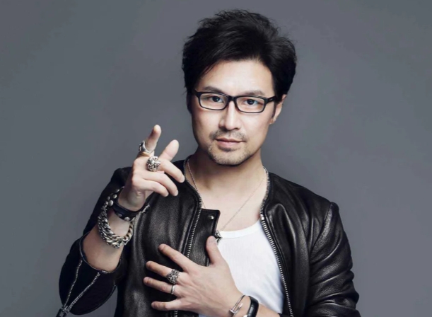 汪峰4任老婆一个比一个美