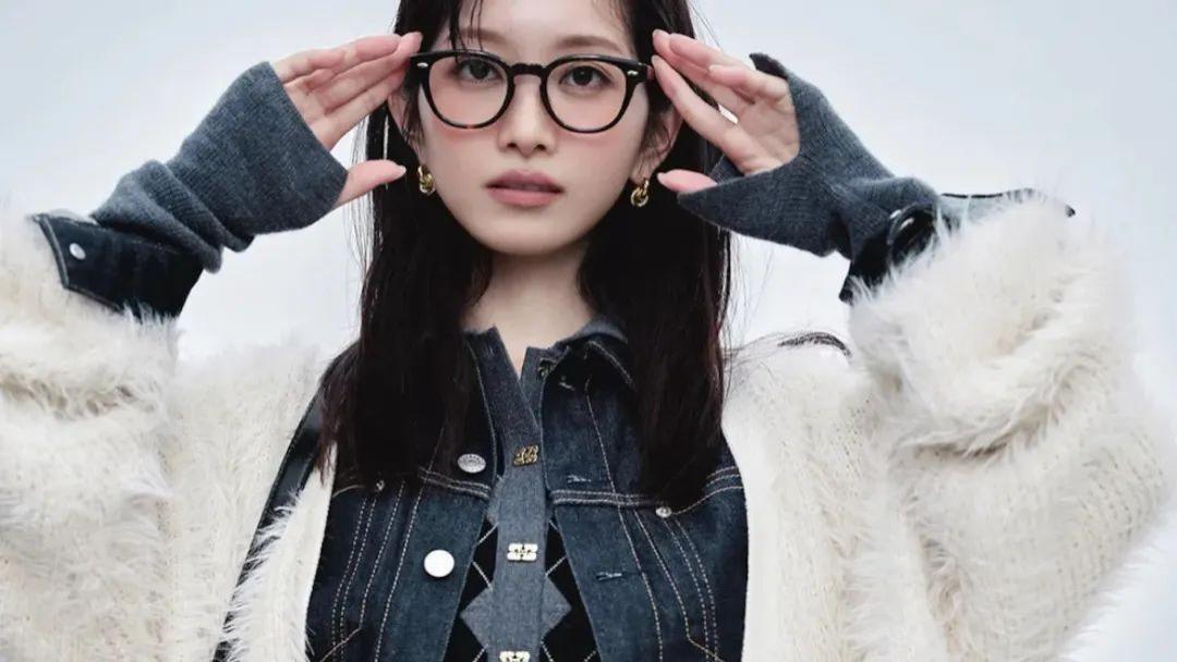 日杂图鉴: 冬天要选的配饰, 不张扬可不行~