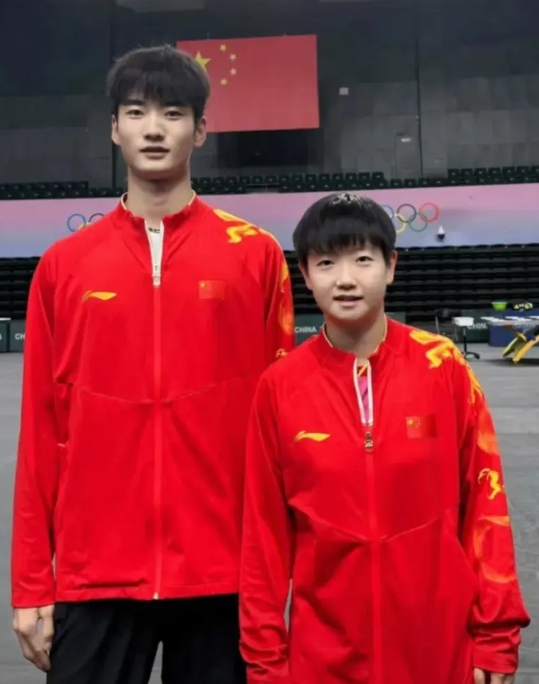 童言无忌-把永搏！今天把永搏又在直播间发了大漏勺话，说他这次封训最后陪莎局比赛，
