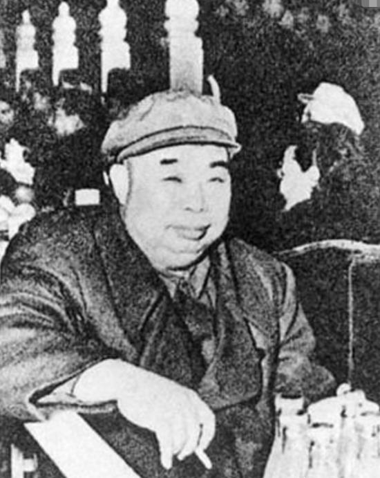 1980年，吴法宪的儿子吴新潮回到了阔别已久的北京，但他早已不再是曾经的将门之子