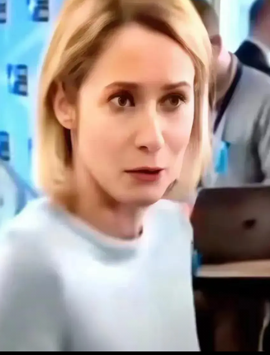 美国被怼啦！

 欧盟外长直接开炮，说美国没资格替乌克兰做决定！德国总统也站出来