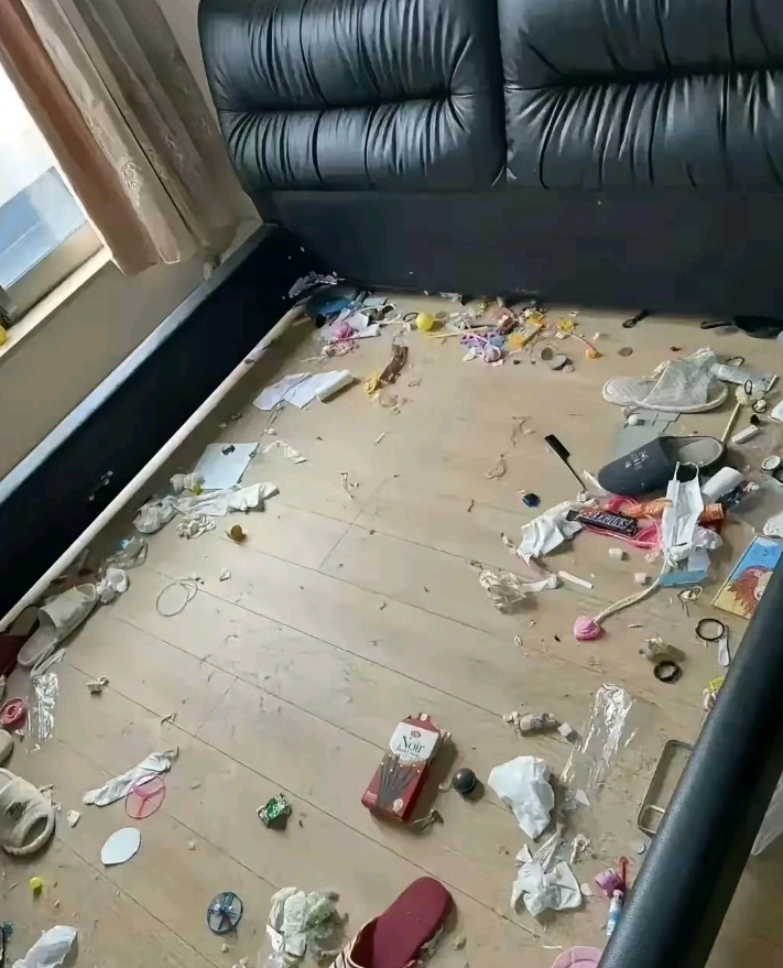 以后房子就算再不住也不出租了，垃圾满屋子都是，临走前居然连玩具都不带走。