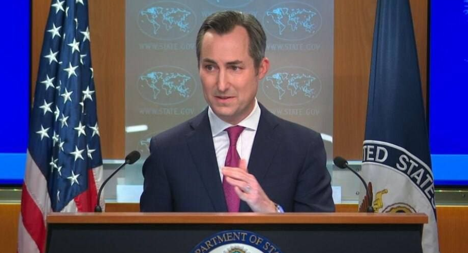 美国表态：如果乌征兵年龄降至18岁，美将会为所有新兵提供武器装备！