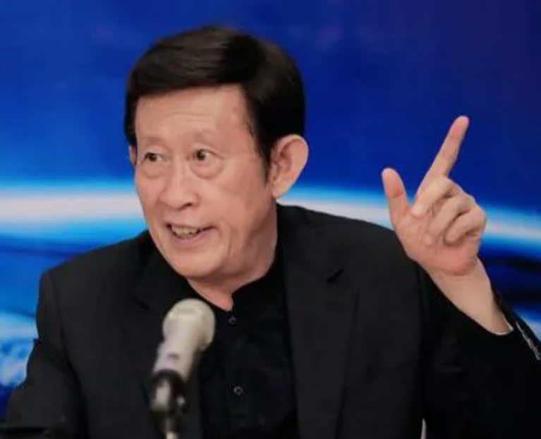 难怪特朗普对华突然释放友好信号？原来是装的！


他可能是看中了中国市场的潜力，