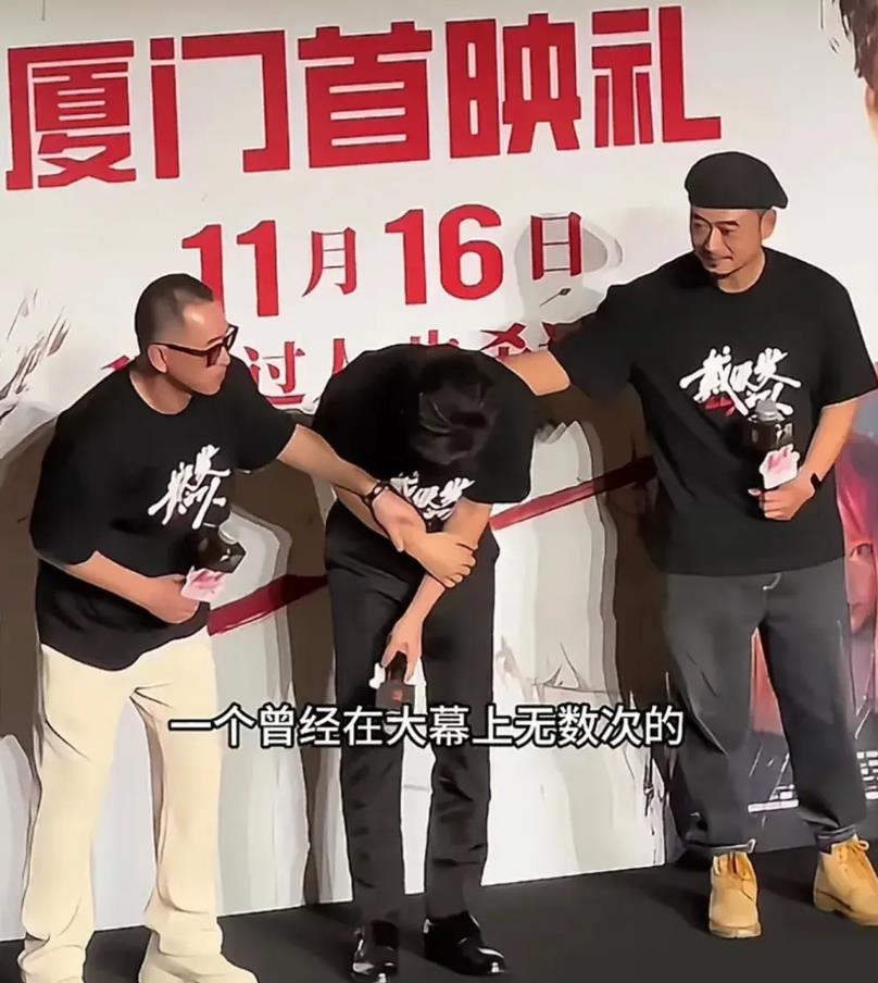 黄晓明鞠躬道歉！
 
心酸！明星也是人。恋爱选择，普通人很平常的事，他们就很难。