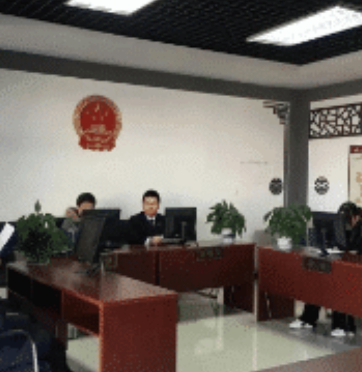 广东一男子的妻子被性侵，为妻子报复，杀了性侵者。该男子在法庭上多次问法官：“如果