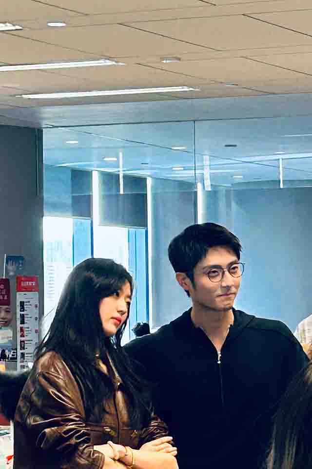 #孙千陈靖可朋友圈签名#知情人士曝料，孙千朋友圈签名是“那给我吧”，陈靖可朋友圈