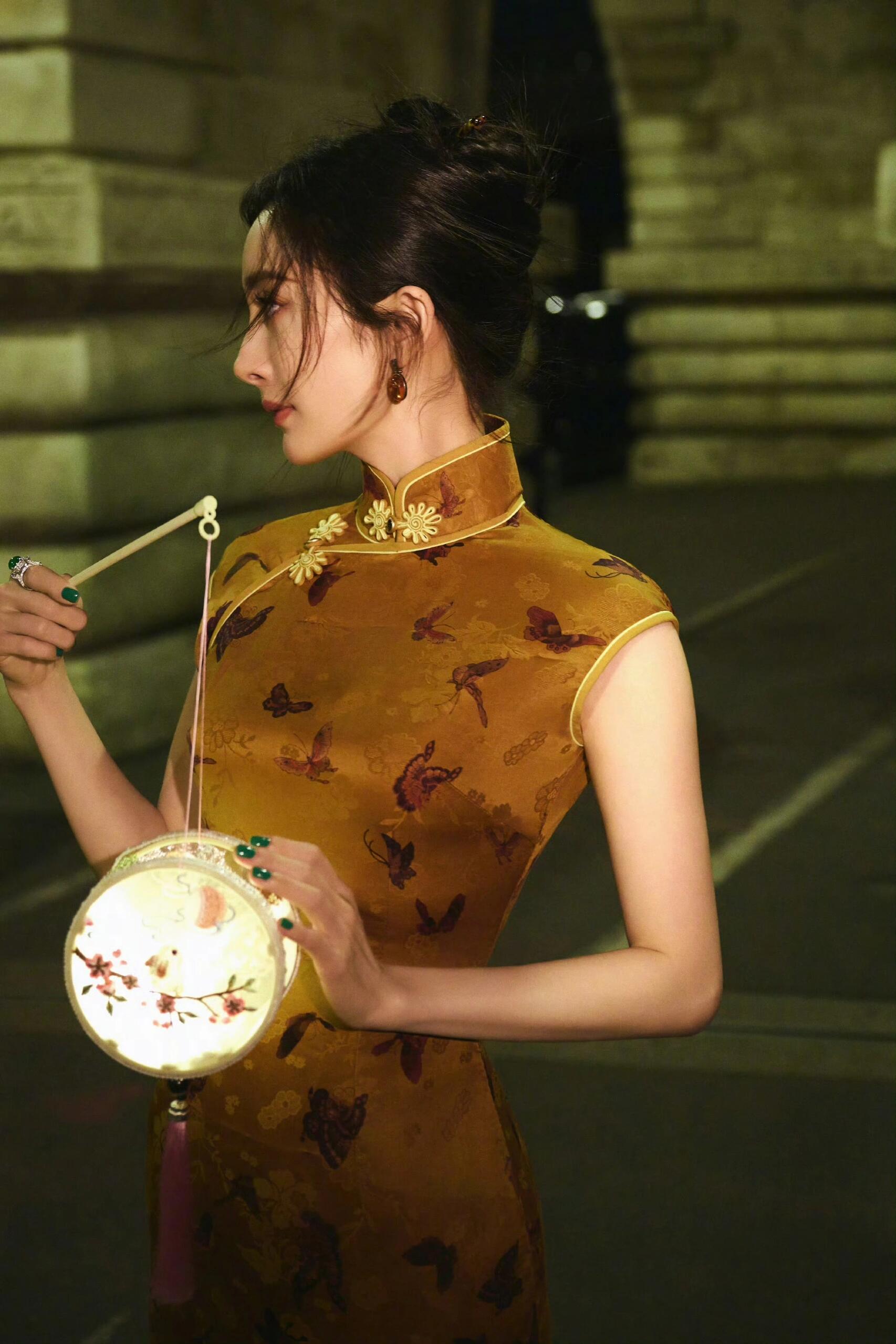 杨幂国风旗袍写真