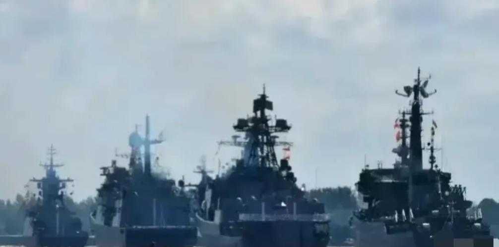 突发消息！
俄罗斯正式宣布了！

今天一早，俄罗斯国防部放出重磅消息：俄罗斯海军