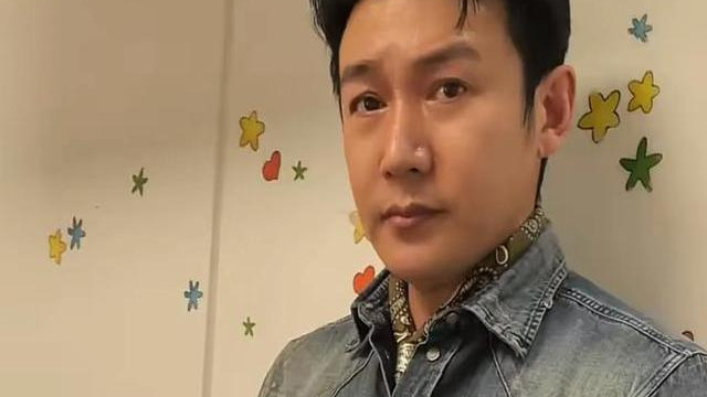 贝儿17岁拔牙全家陪同，陆毅紧张显父爱，温馨一幕曝光