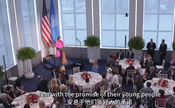 海湖庄园这天天大宴宾客的，
美国政府报销吗？
这都还没上任，估计一分钱报销不了。