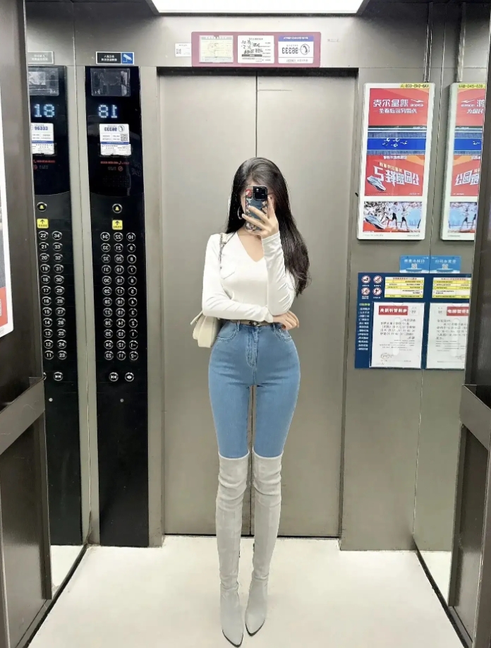 谁知道这电脑是什么牌子？

