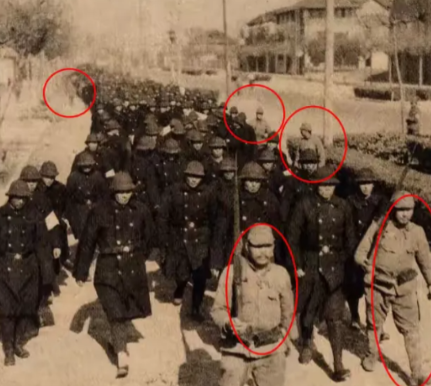 1937年，2000多名中国警察，被6个日本兵押往南京城郊屠杀！有人说：“如果有