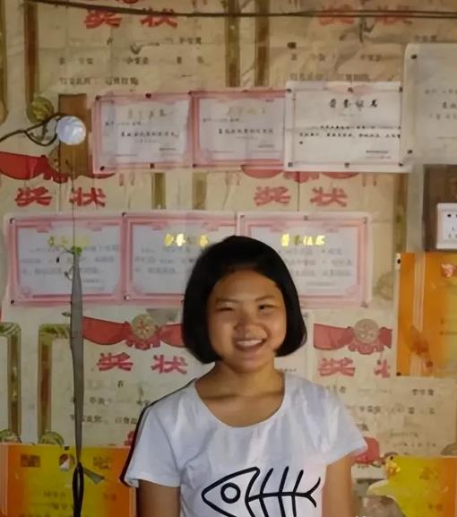 “泪目！”1988年，安徽一对夫妻，产下一女婴后不愿抚养，竟连夜将刚出生的女婴送