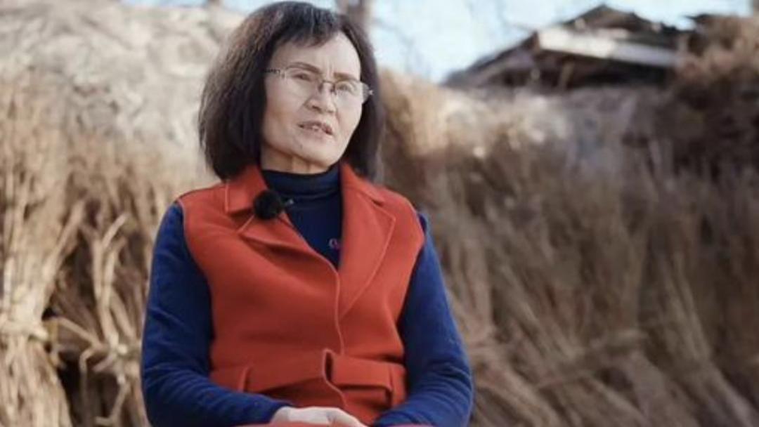 完颜慧德的自证和禁锢，余秀华的发疯和打破
