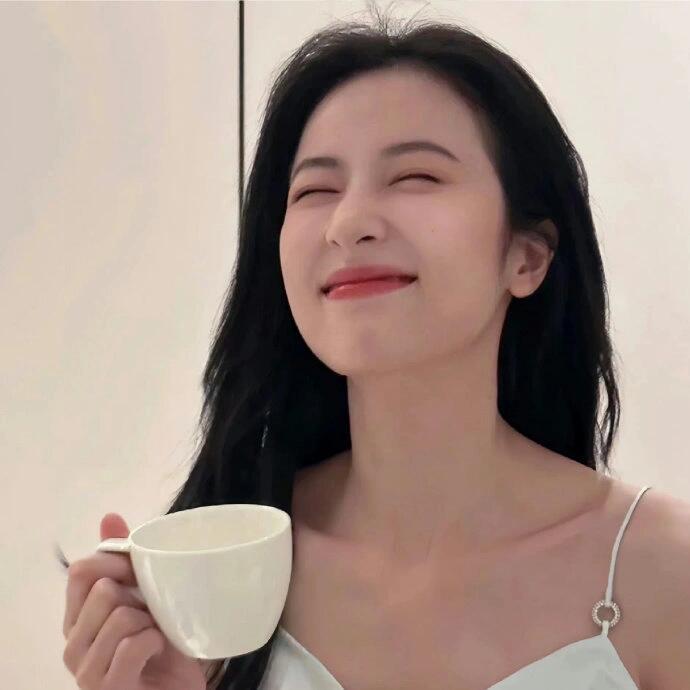 周雨彤--众人眼中的理想朋友